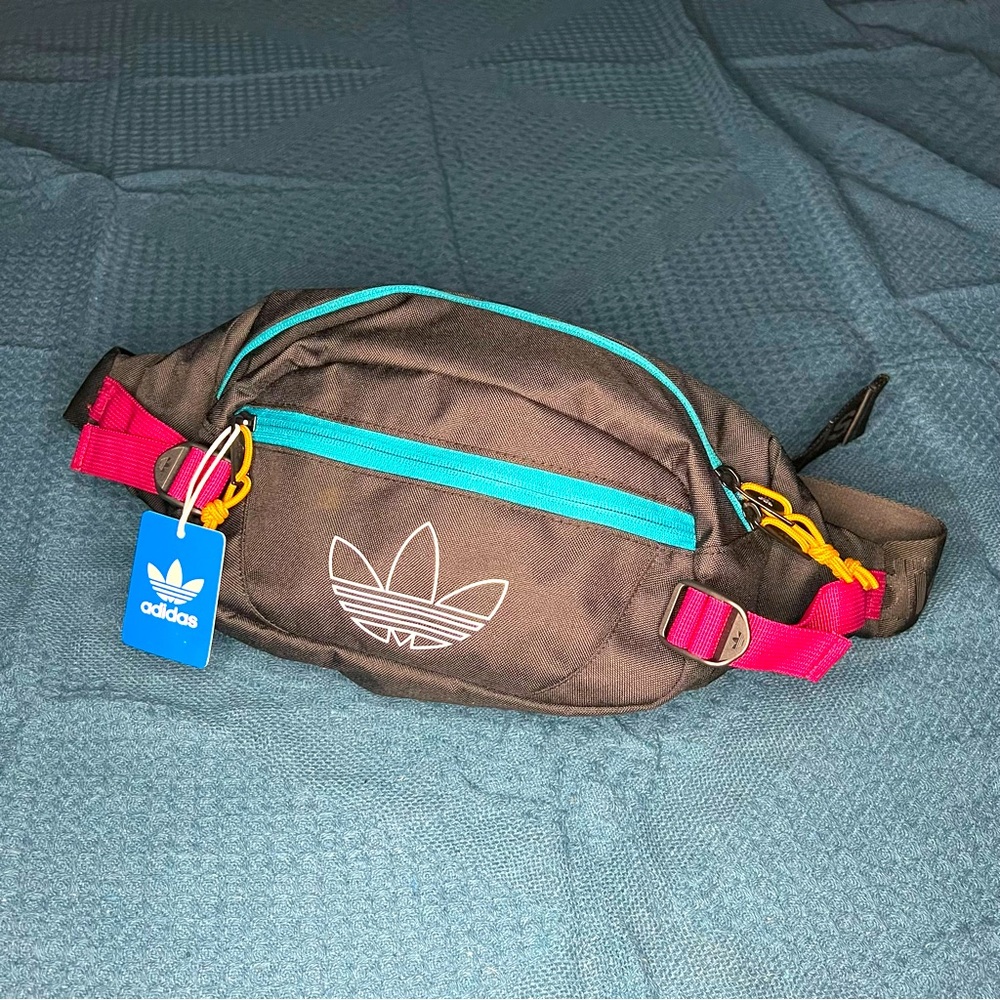 Adidas Original Retro Fanny Pack Treefoil Outline